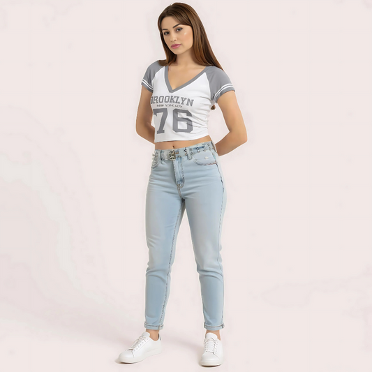 Women's Brooklyn '76 Graphic Crop Top – Sporty V-Neck Tee