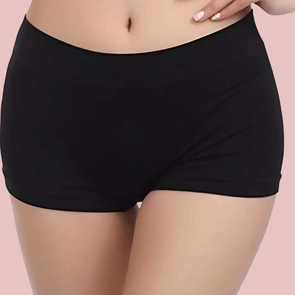Snug & Stunning - Bandeau Bra and Boyshort Set