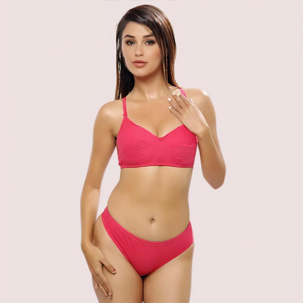 Woman wearing a pink bikini 